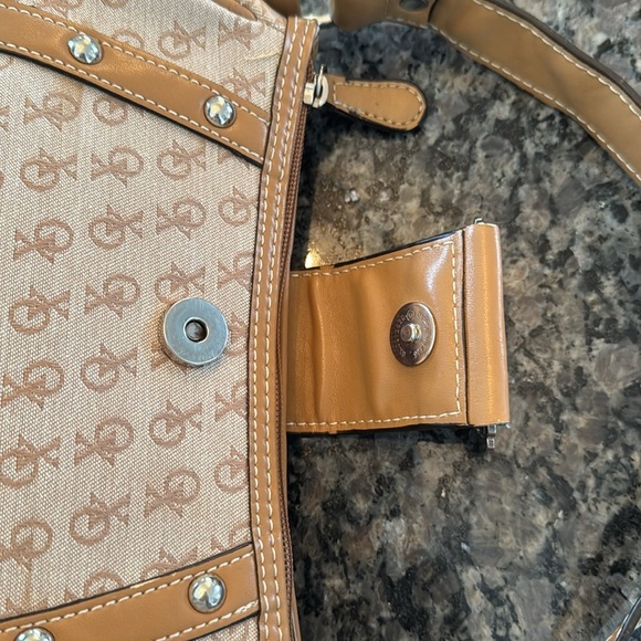 XOXO small hand bag - Picture 8 of 10